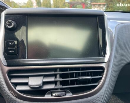 Пежо 2008 2013 у Києві на Automoto.ua Білий Пежо 2008, об'ємом двигуна 1.2 л та пробігом 171 тис. км за 8390 $, фото 29 на Automoto.ua