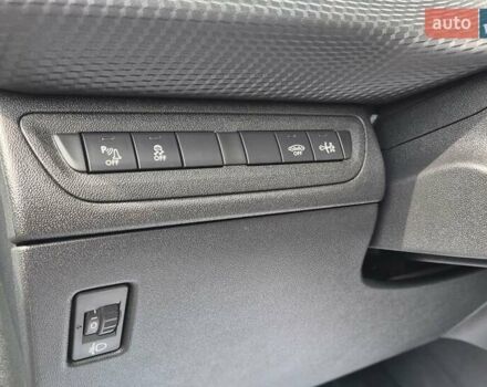 Пежо 2008 2014 у Івано-Франківську на Automoto.ua Білий Пежо 2008, об'ємом двигуна 1.2 л та пробігом 84 тис. км за 9999 $, фото 42 на Automoto.ua