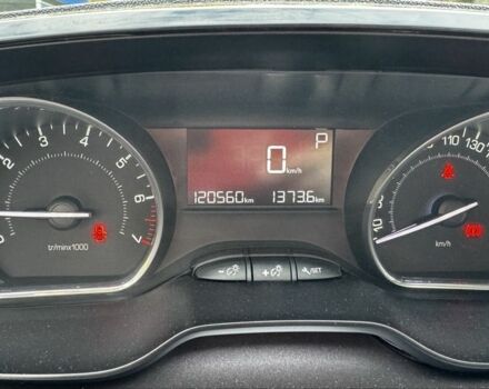 Пежо 2008 2014 у Львові на Automoto.ua Білий Пежо 2008, об'ємом двигуна 1.6 л та пробігом 120 тис. км за 8700 $, фото 6 на Automoto.ua