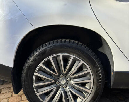 Белый Пежо 2008, объемом двигателя 1.2 л и пробегом 121 тыс. км за 9900 $, фото 24 на Automoto.ua