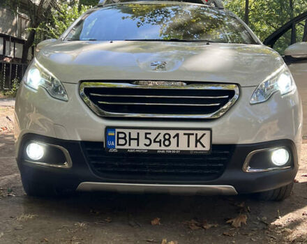 Белый Пежо 2008, объемом двигателя 1.6 л и пробегом 117 тыс. км за 10600 $, фото 5 на Automoto.ua