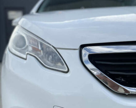 Білий Пежо 2008, об'ємом двигуна 1.6 л та пробігом 98 тис. км за 8499 $, фото 3 на Automoto.ua