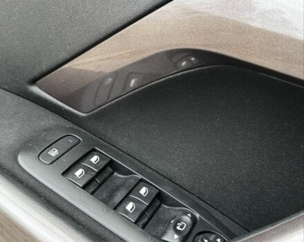 Пежо 2008 2014 у Львові на Automoto.ua Білий Пежо 2008, об'ємом двигуна 1.6 л та пробігом 120 тис. км за 8700 $, фото 5 на Automoto.ua