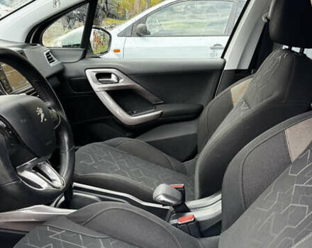 Пежо 2008 2014 у Львові на Automoto.ua Білий Пежо 2008, об'ємом двигуна 1.6 л та пробігом 120 тис. км за 9000 $, фото 10 на Automoto.ua