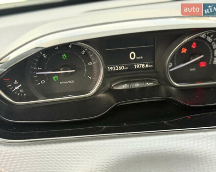 Білий Пежо 2008, об'ємом двигуна 1.2 л та пробігом 192 тис. км за 6999 $, фото 28 на Automoto.ua