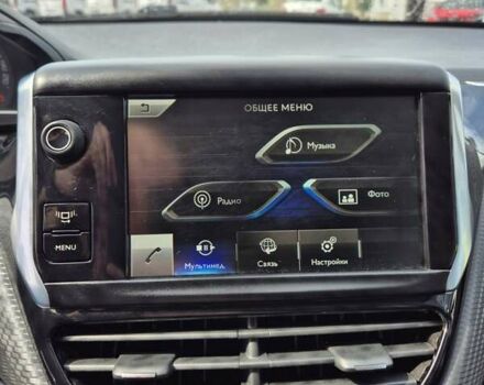 Білий Пежо 2008, об'ємом двигуна 1.2 л та пробігом 84 тис. км за 9999 $, фото 33 на Automoto.ua