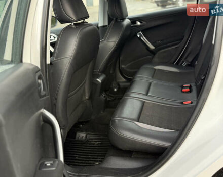 Білий Пежо 2008, об'ємом двигуна 1.2 л та пробігом 192 тис. км за 6999 $, фото 33 на Automoto.ua