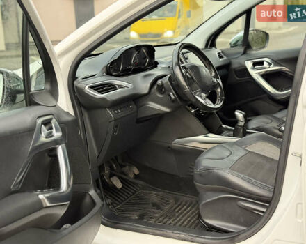 Білий Пежо 2008, об'ємом двигуна 1.2 л та пробігом 192 тис. км за 6999 $, фото 27 на Automoto.ua