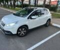Білий Пежо 2008, об'ємом двигуна 1.2 л та пробігом 122 тис. км за 10500 $, фото 1 на Automoto.ua