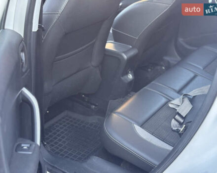 Белый Пежо 2008, объемом двигателя 1.56 л и пробегом 234 тыс. км за 11000 $, фото 13 на Automoto.ua