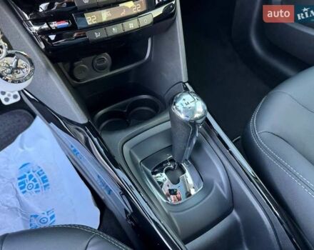 Пежо 2008 2015 в Киеве на Automoto.ua Белый Пежо 2008, объемом двигателя 1.6 л и пробегом 52 тыс. км за 12100 $, фото 14 на Automoto.ua