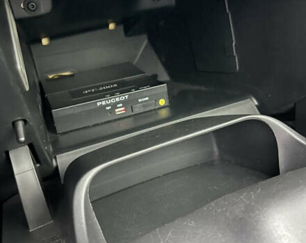 Белый Пежо 2008, объемом двигателя 1.6 л и пробегом 173 тыс. км за 11900 $, фото 38 на Automoto.ua