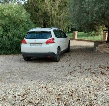 Белый Пежо 2008, объемом двигателя 1.2 л и пробегом 130 тыс. км за 6975 $, фото 9 на Automoto.ua