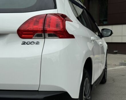 Білий Пежо 2008, об'ємом двигуна 1.2 л та пробігом 94 тис. км за 8900 $, фото 12 на Automoto.ua