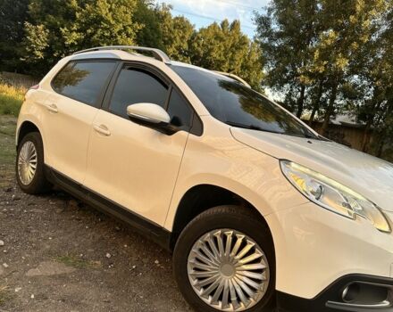 Пежо 2008 2016 у Києві на Automoto.ua Білий Пежо 2008, об'ємом двигуна 1.2 л та пробігом 180 тис. км за 6500 $, фото 3 на Automoto.ua