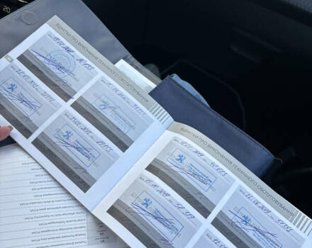 Белый Пежо 2008, объемом двигателя 1.2 л и пробегом 108 тыс. км за 11200 $, фото 12 на Automoto.ua