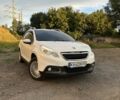 Пежо 2008 2016 у Києві на Automoto.ua Білий Пежо 2008, об'ємом двигуна 1.2 л та пробігом 180 тис. км за 6500 $, фото 1 на Automoto.ua