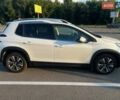 Білий Пежо 2008, об'ємом двигуна 1.2 л та пробігом 61 тис. км за 11200 $, фото 1 на Automoto.ua