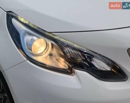 Белый Пежо 2008, объемом двигателя 1.2 л и пробегом 79 тыс. км за 11990 $, фото 1 на Automoto.ua