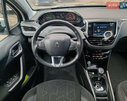 Белый Пежо 2008, объемом двигателя 1.2 л и пробегом 79 тыс. км за 11990 $, фото 14 на Automoto.ua