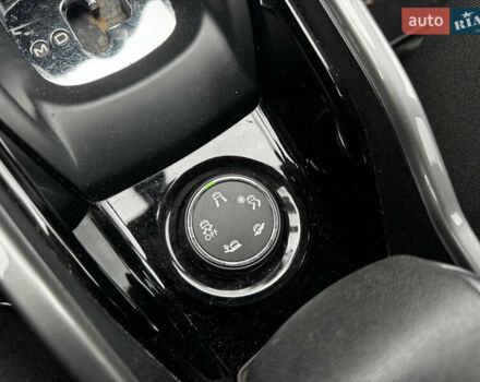 Пежо 2008 2017 в Киеве на Automoto.ua Белый Пежо 2008, объемом двигателя 1.2 л и пробегом 83 тыс. км за 11600 $, фото 27 на Automoto.ua