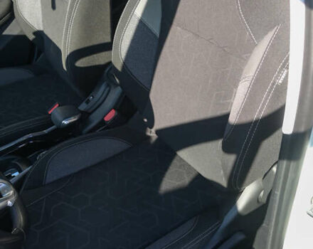 Пежо 2008 2017 у Львові на Automoto.ua Білий Пежо 2008, об'ємом двигуна 1.2 л та пробігом 89 тис. км за 11300 $, фото 17 на Automoto.ua