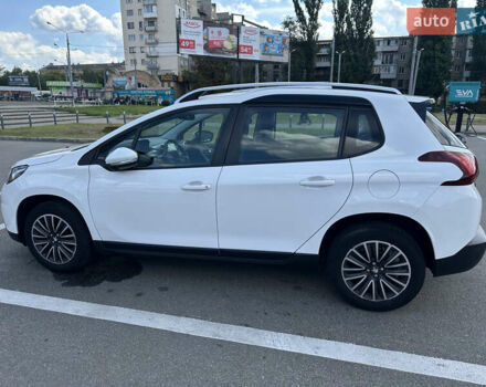 Белый Пежо 2008, объемом двигателя 1.2 л и пробегом 78 тыс. км за 11500 $, фото 2 на Automoto.ua