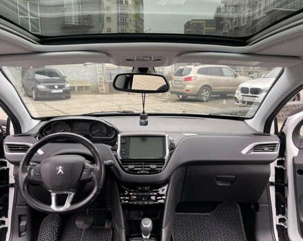 Білий Пежо 2008, об'ємом двигуна 1.2 л та пробігом 90 тис. км за 11299 $, фото 16 на Automoto.ua