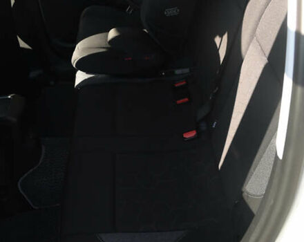 Пежо 2008 2017 у Львові на Automoto.ua Білий Пежо 2008, об'ємом двигуна 1.2 л та пробігом 89 тис. км за 11300 $, фото 23 на Automoto.ua