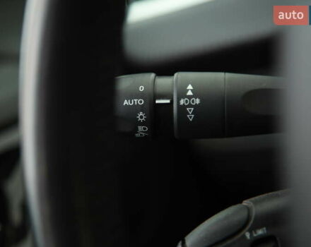 Белый Пежо 2008, объемом двигателя 1.2 л и пробегом 69 тыс. км за 11500 $, фото 19 на Automoto.ua