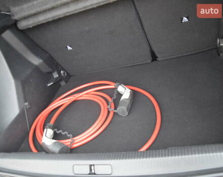 Белый Пежо 2008, объемом двигателя 0 л и пробегом 82 тыс. км за 16250 $, фото 68 на Automoto.ua