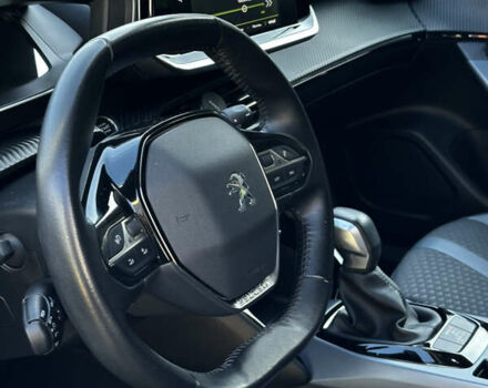 Белый Пежо 2008, объемом двигателя 1.2 л и пробегом 100 тыс. км за 17100 $, фото 7 на Automoto.ua