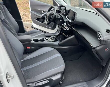 Белый Пежо 2008, объемом двигателя 1.5 л и пробегом 91 тыс. км за 20700 $, фото 13 на Automoto.ua