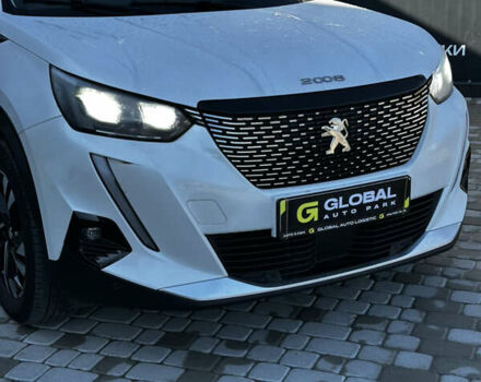 Белый Пежо 2008, объемом двигателя 1.2 л и пробегом 100 тыс. км за 17100 $, фото 2 на Automoto.ua