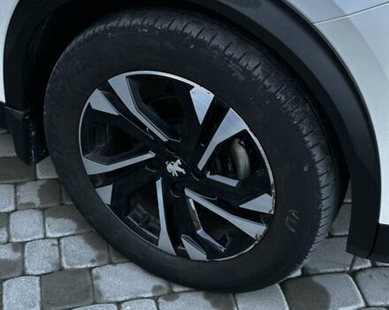 Белый Пежо 2008, объемом двигателя 1.2 л и пробегом 100 тыс. км за 17100 $, фото 4 на Automoto.ua