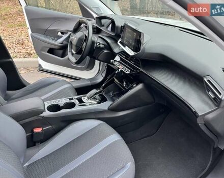 Белый Пежо 2008, объемом двигателя 1.5 л и пробегом 91 тыс. км за 20700 $, фото 15 на Automoto.ua