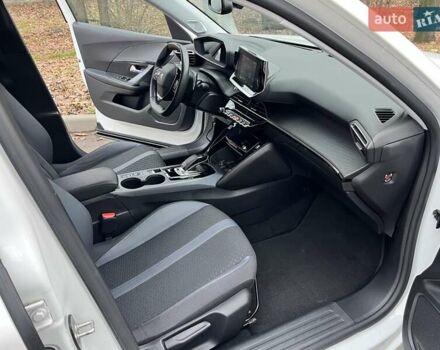 Белый Пежо 2008, объемом двигателя 1.5 л и пробегом 91 тыс. км за 20700 $, фото 19 на Automoto.ua