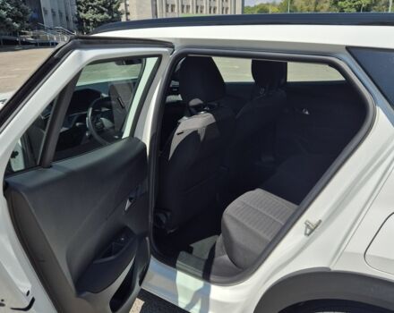 Белый Пежо 2008, объемом двигателя 1.2 л и пробегом 76 тыс. км за 20900 $, фото 9 на Automoto.ua