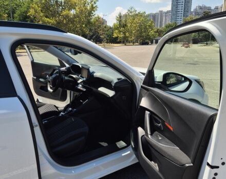 Белый Пежо 2008, объемом двигателя 1.2 л и пробегом 76 тыс. км за 20900 $, фото 12 на Automoto.ua