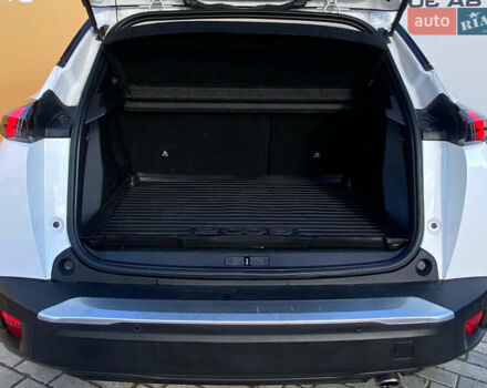 Белый Пежо 2008, объемом двигателя 0 л и пробегом 148 тыс. км за 18900 $, фото 19 на Automoto.ua