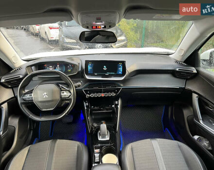 Пежо 2008 2021 в Киеве на Automoto.ua Белый Пежо 2008, объемом двигателя 0 л и пробегом 92 тыс. км за 17000 $, фото 6 на Automoto.ua