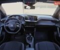 Белый Пежо 2008, объемом двигателя 1.2 л и пробегом 35 тыс. км за 21900 $, фото 12 на Automoto.ua