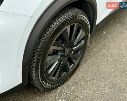 Белый Пежо 2008, объемом двигателя 1.5 л и пробегом 47 тыс. км за 25800 $, фото 5 на Automoto.ua