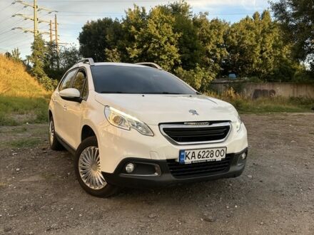 Пежо 2008 2016 в Киеве на Automoto.ua Белый Пежо 2008, объемом двигателя 1.2 л и пробегом 180 тыс. км за 6500 $, фото 1 на Automoto.ua