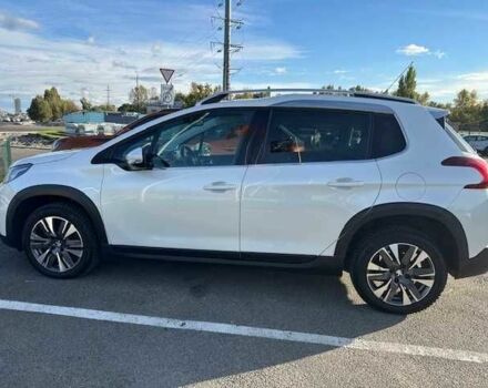 Белый Пежо 2008, объемом двигателя 1.2 л и пробегом 75 тыс. км за 10953 $, фото 1 на Automoto.ua