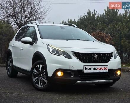 Белый Пежо 2008, объемом двигателя 1.2 л и пробегом 64 тыс. км за 11499 $, фото 1 на Automoto.ua