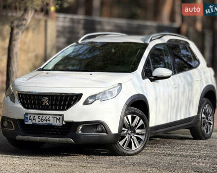 Білий Пежо 2008, об'ємом двигуна 1.2 л та пробігом 175 тис. км за 10600 $, фото 1 на Automoto.ua