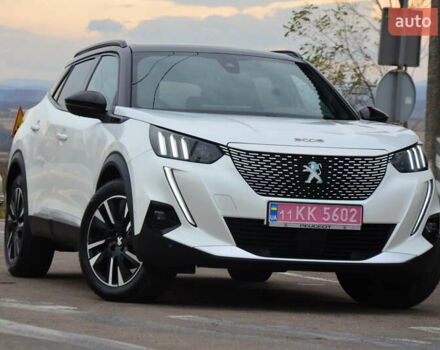 Белый Пежо 2008, объемом двигателя 0 л и пробегом 82 тыс. км за 16250 $, фото 1 на Automoto.ua