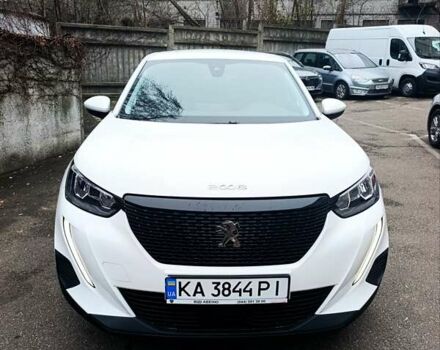 Белый Пежо 2008, объемом двигателя 1.2 л и пробегом 57 тыс. км за 17900 $, фото 1 на Automoto.ua