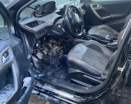 Черный Пежо 2008, объемом двигателя 1.6 л и пробегом 142 тыс. км за 5300 $, фото 22 на Automoto.ua